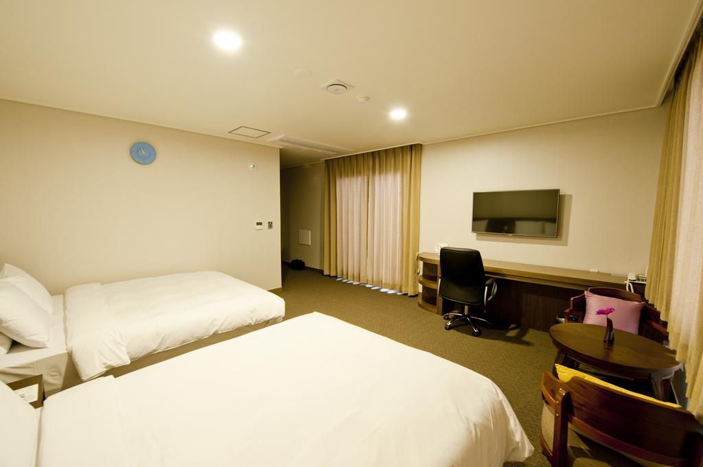 Jeonju Yeonghwa Hotel Стая снимка